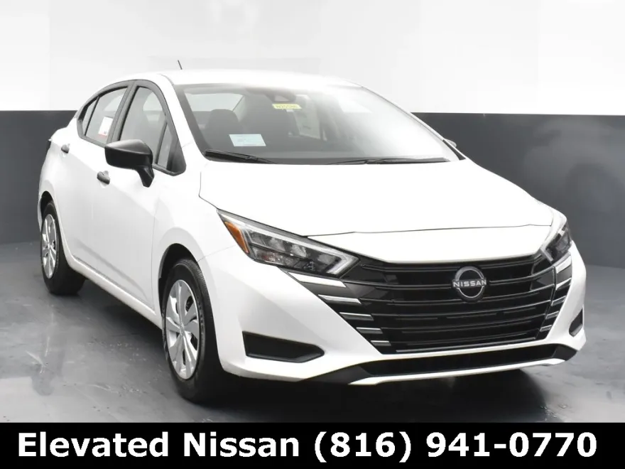 2025 Nissan Versa 1.6 S photo 1