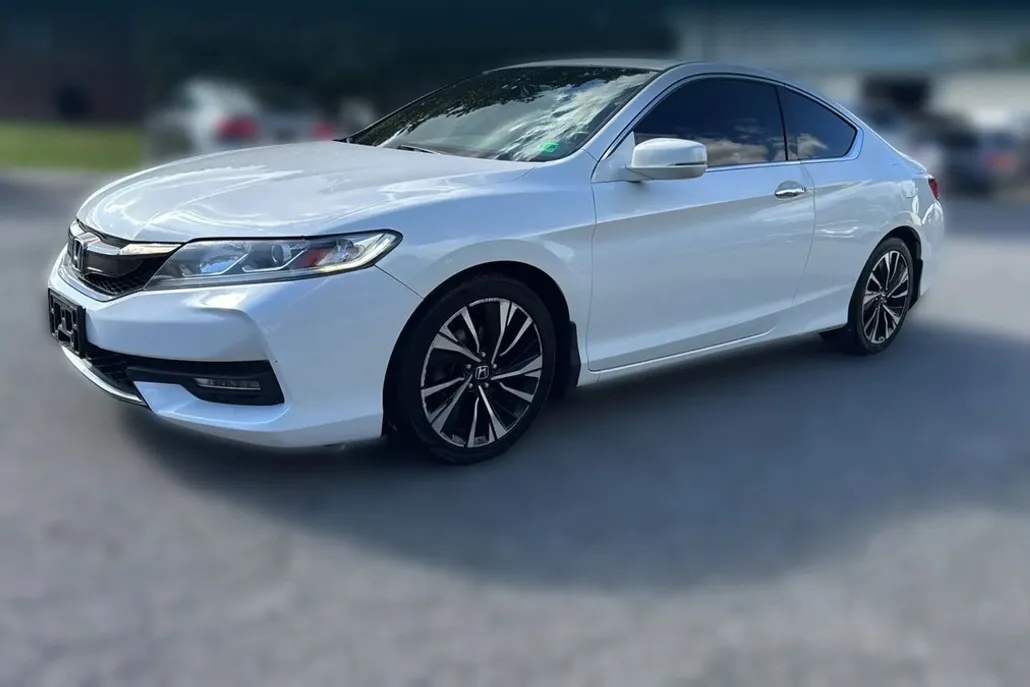 2016 Honda Accord EX-L photo 1