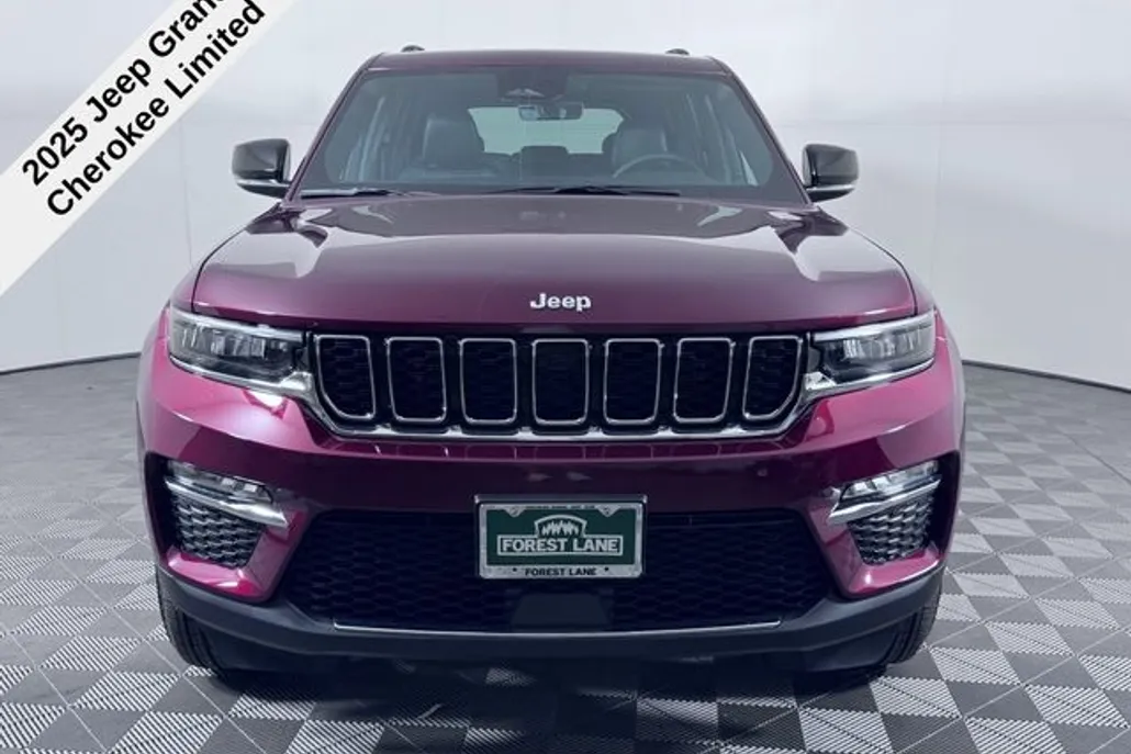2025 Jeep Grand Cherokee Limited photo 1
