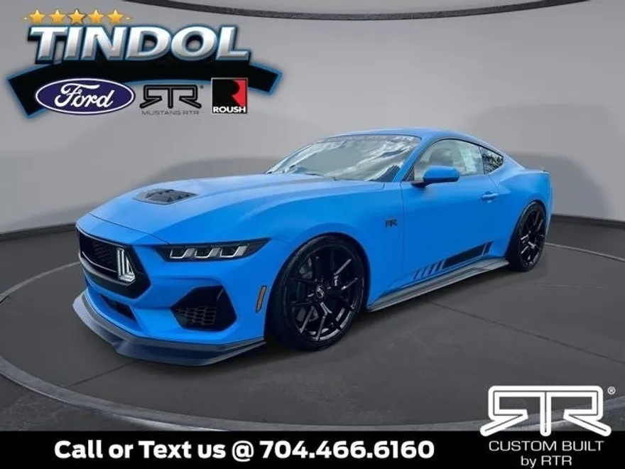 2025 Ford Mustang GT photo 1