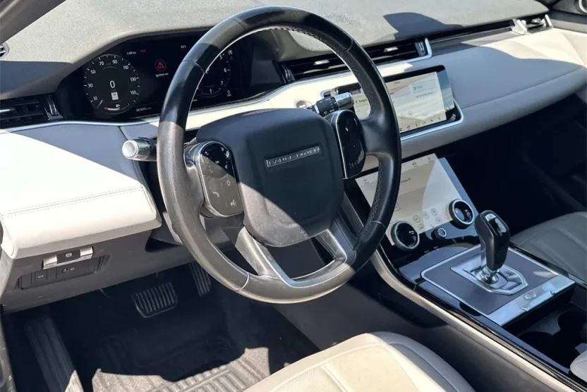 2020 Land Rover Range Rover Evoque SE photo 1