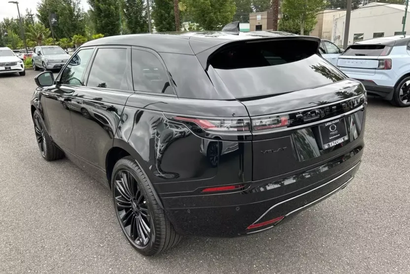 2026 Land Rover Range Rover Velar SE photo 1