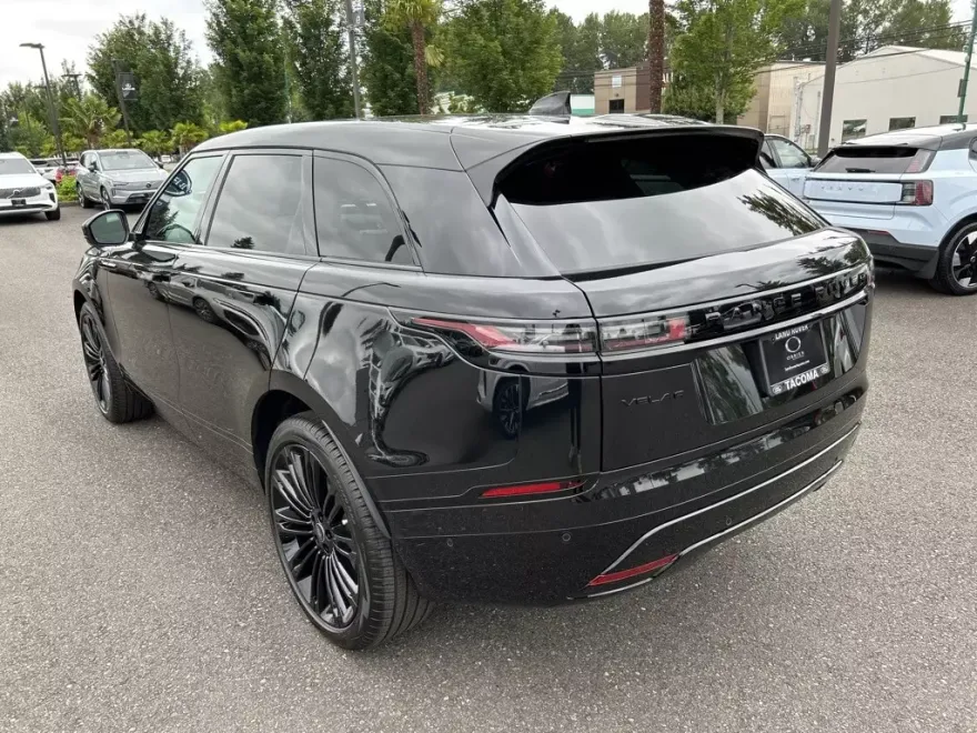 2026 Land Rover Range Rover Velar SE photo 1