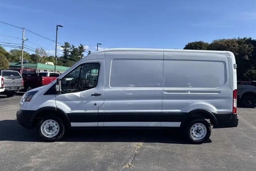 2019 Ford Transit photo 1