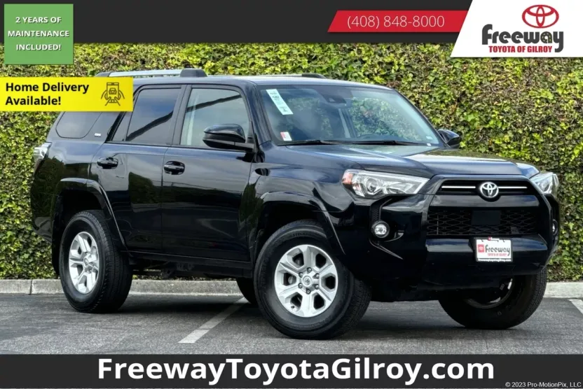 2022 Toyota 4Runner SR5 photo 1