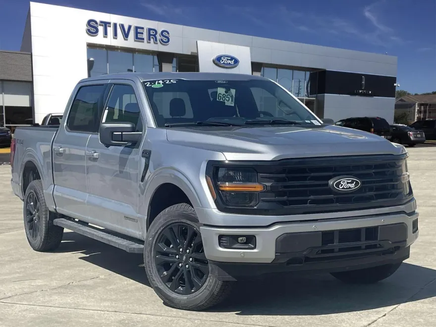 2025 Ford F-150 XLT photo 1