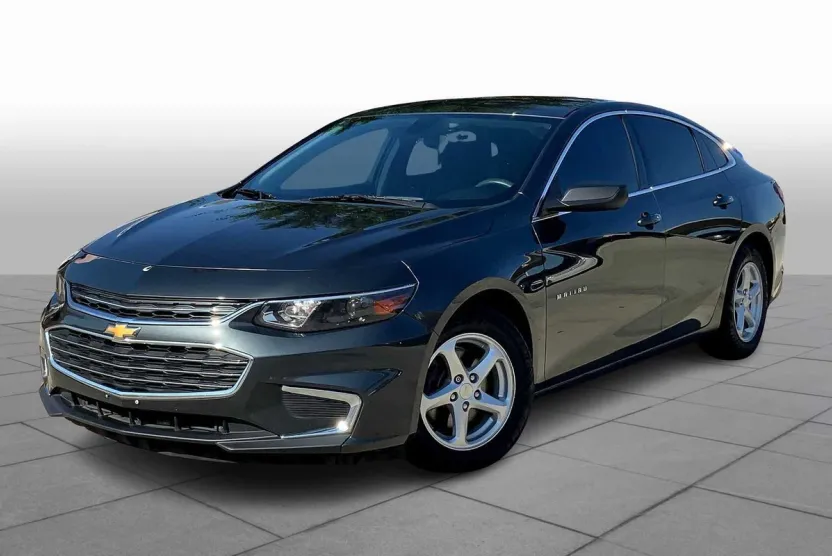 2018 Chevrolet Malibu LS photo 1