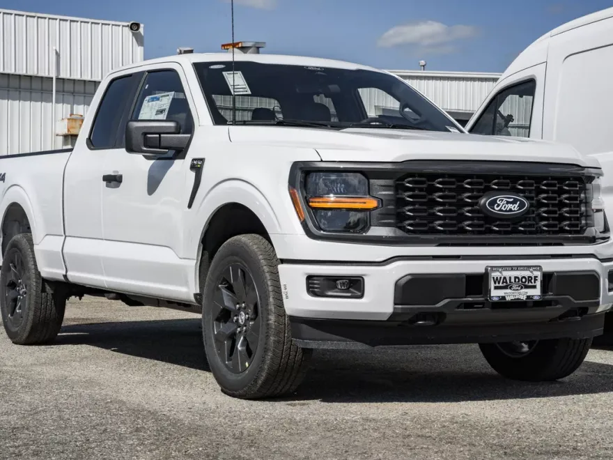 2025 Ford F-150 STX photo 1