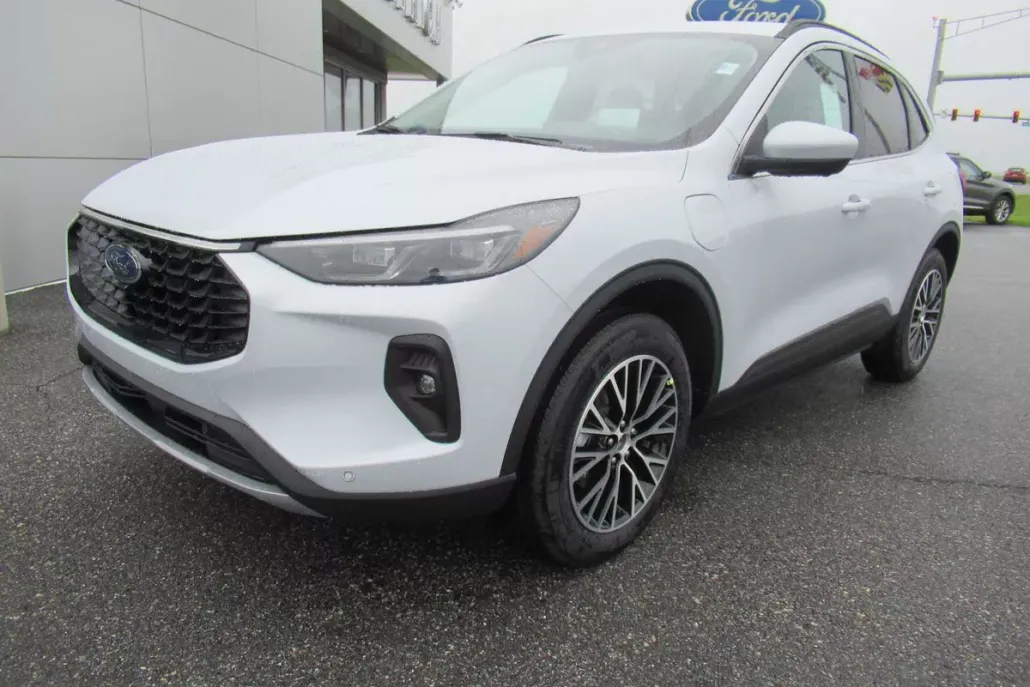 2025 Ford Escape photo 1