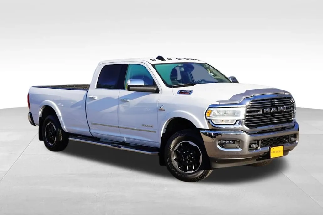2022 Ram 3500 Laramie photo 1
