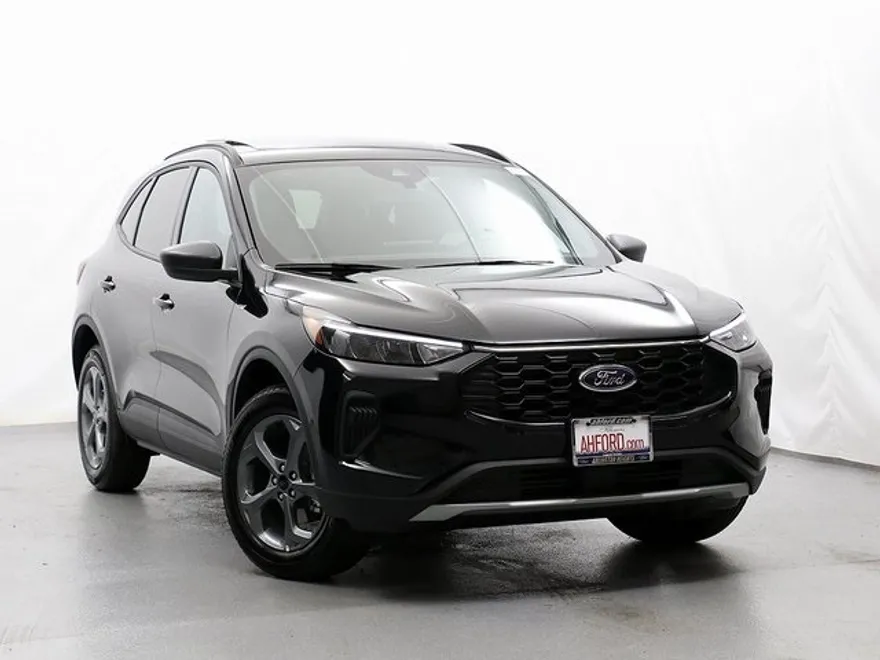 2025 Ford Escape ST-Line photo 1