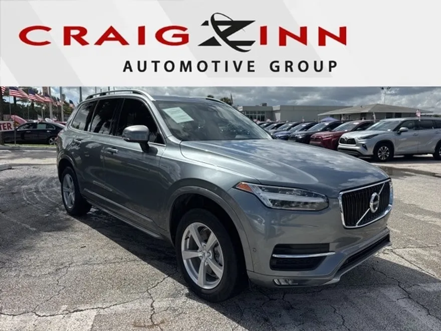 2018 Volvo XC90 T5 Momentum photo 1
