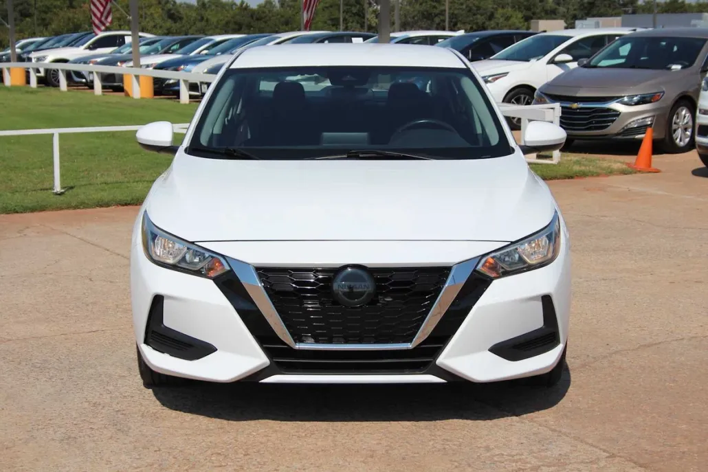 2022 Nissan Sentra SV photo 1