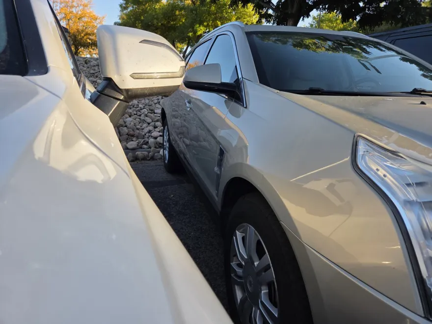 2012 Cadillac SRX Luxury photo 1