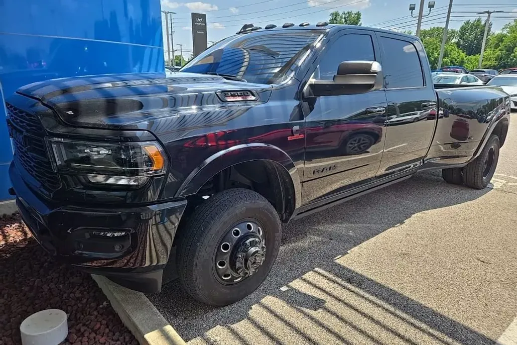 2022 Ram 3500 Limited photo 1