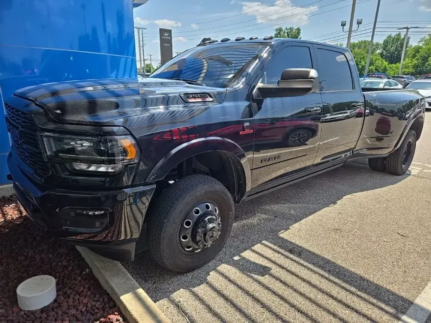 2022 Ram 3500 Limited photo 1