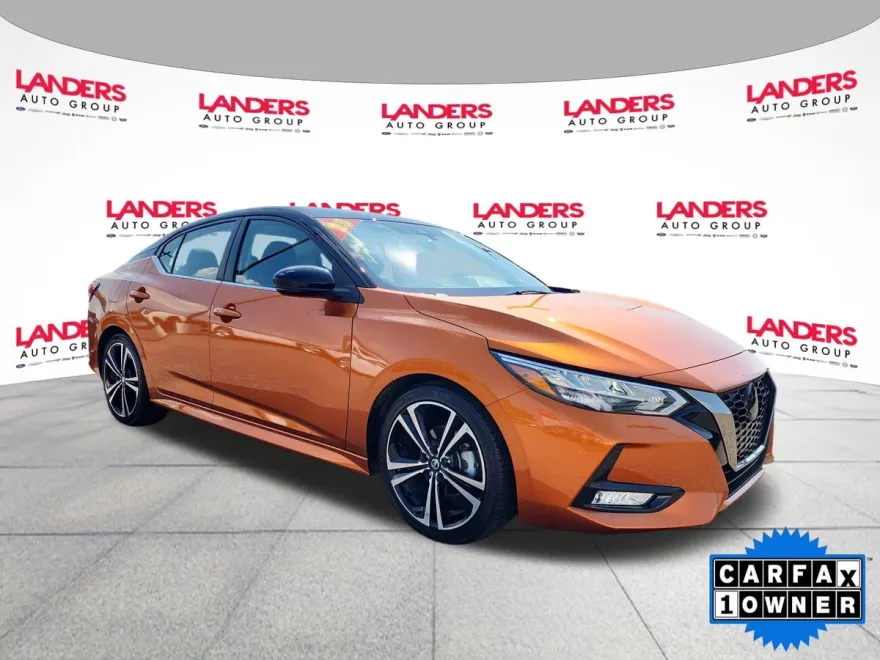 2023 Nissan Sentra SR photo 1