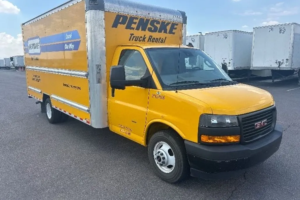 2022 Gmc Savana 3500 Cutaway photo 1