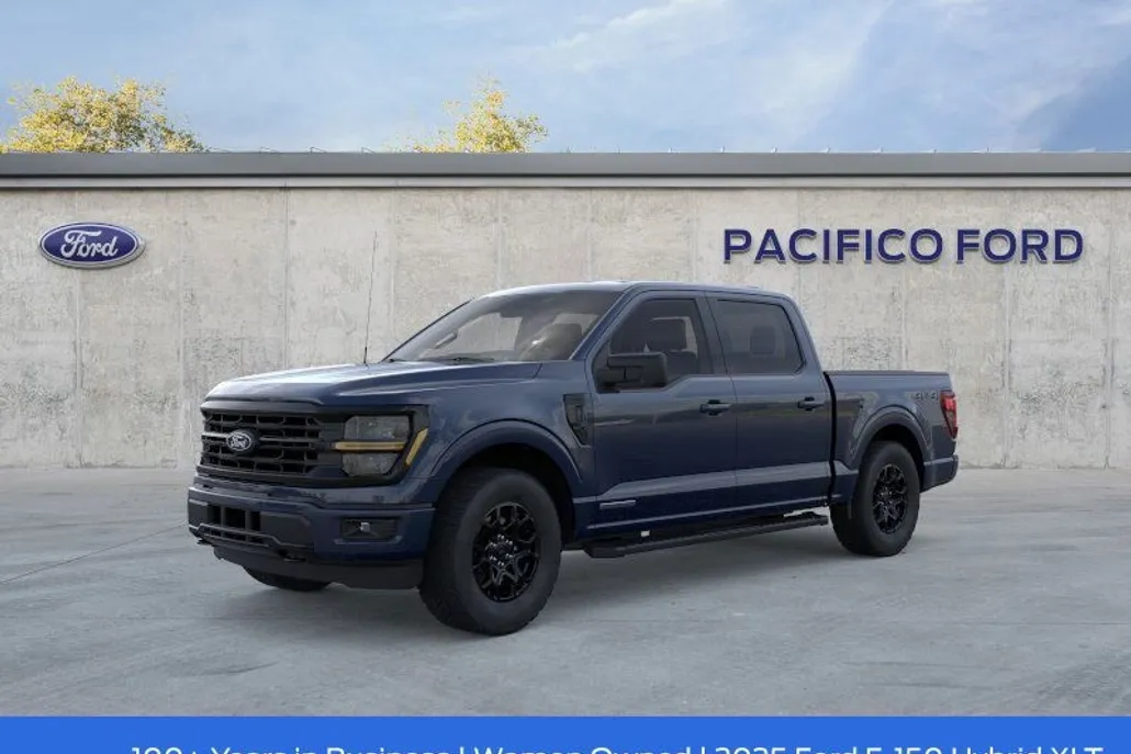 2025 Ford F-150 XLT photo 1