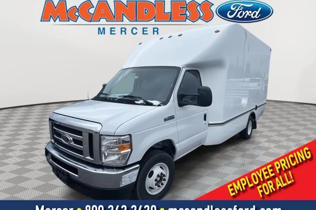 2025 Ford E-350 photo 1