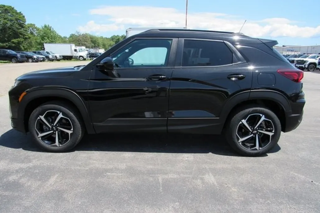 2023 Chevrolet Trailblazer RS photo 1
