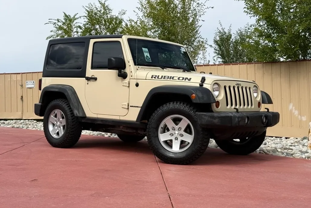 2011 Jeep Wrangler Rubicon photo 1