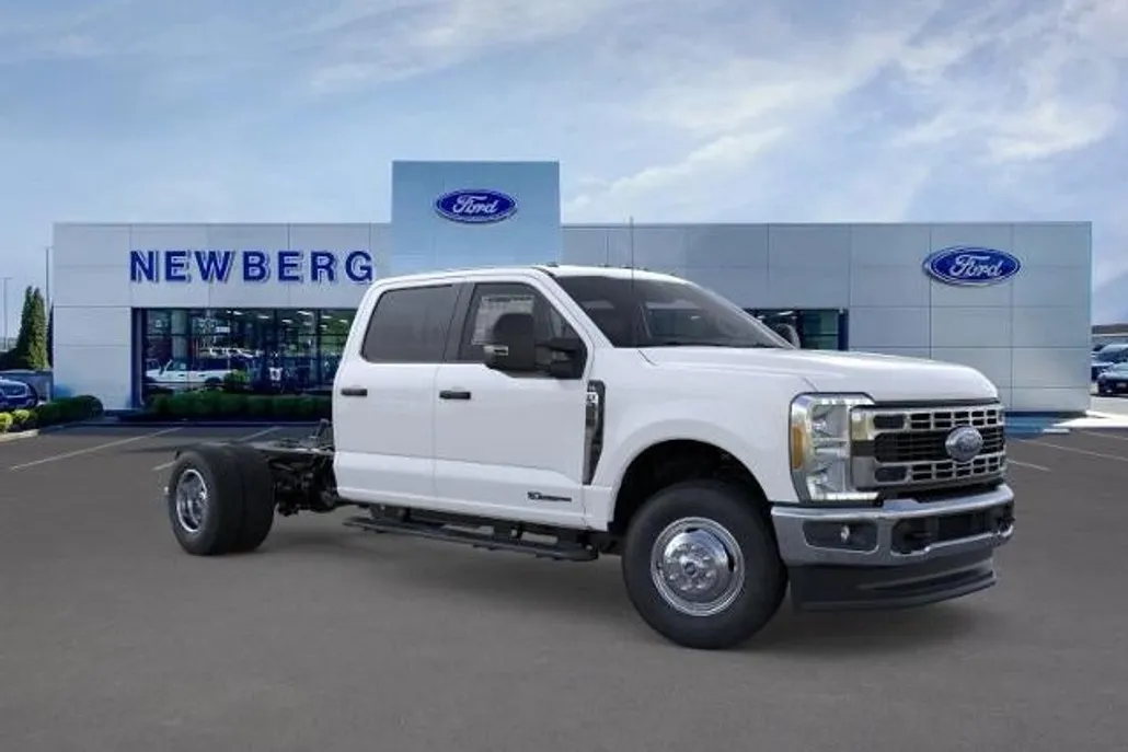 2026 Ford F-350 XL photo 1
