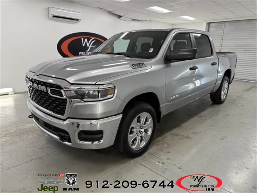 2025 Ram 1500 Tradesman photo 1