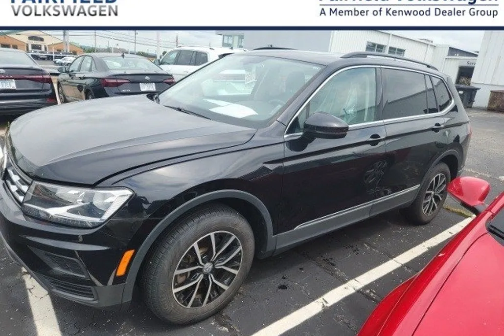 2021 Volkswagen Tiguan SE photo 1