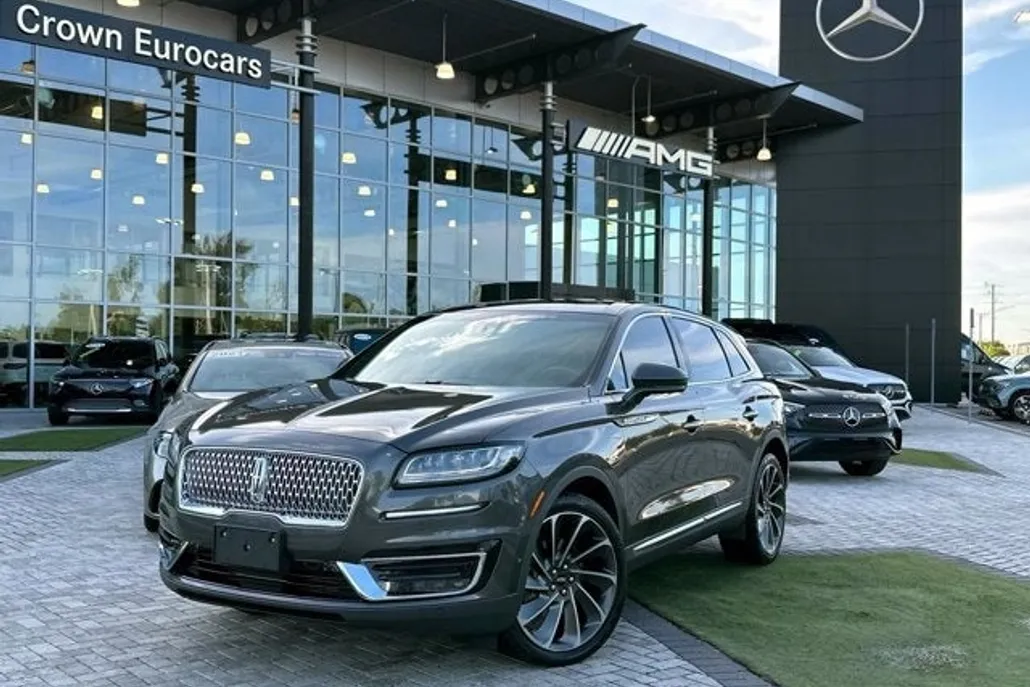 2019 Lincoln Nautilus Reserve photo 1