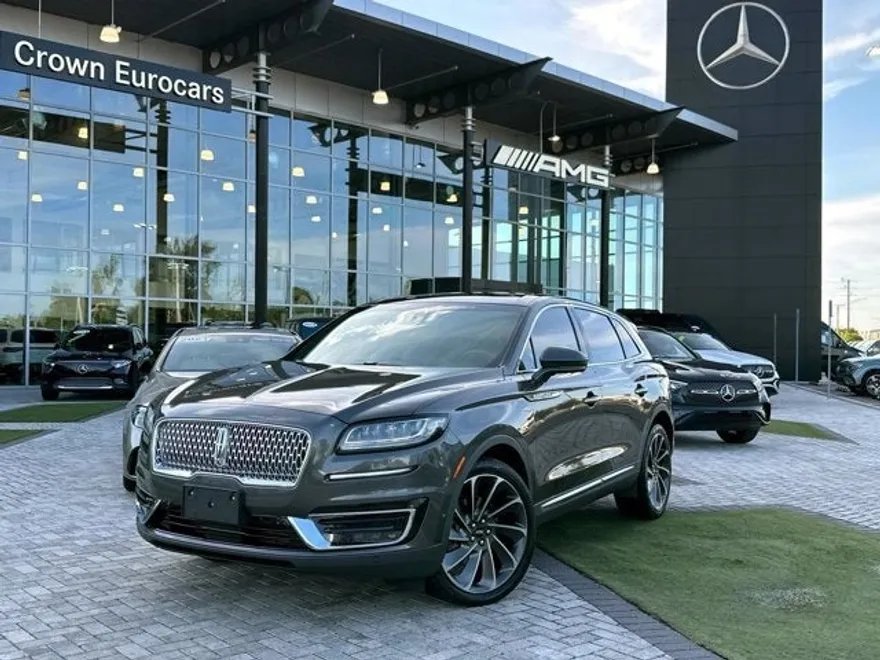 2019 Lincoln Nautilus Reserve photo 1