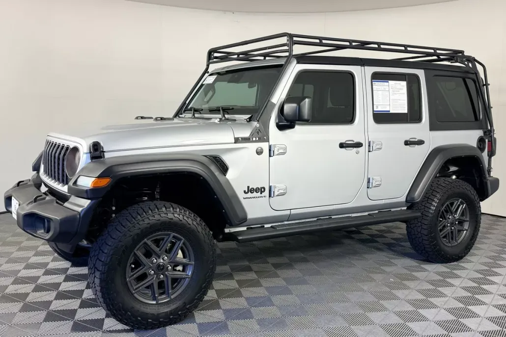 2024 Jeep Wrangler Sport S photo 1