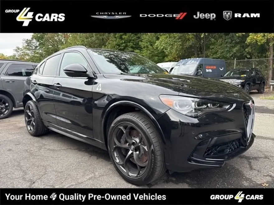 2024 Alfa Romeo Stelvio Quadrifoglio photo 1
