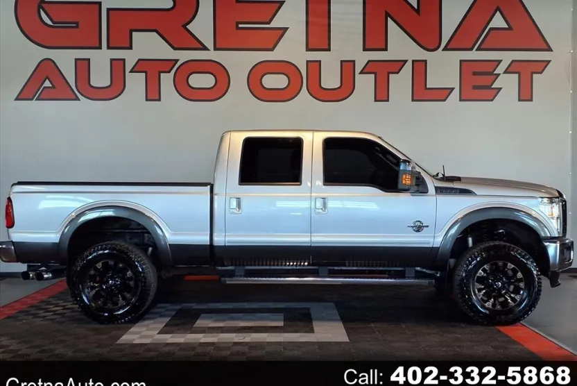 2015 Ford F-250 Lariat photo 1