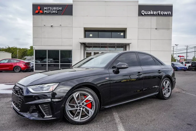 2023 Audi A4 S line Quattro Premium Plus photo 1
