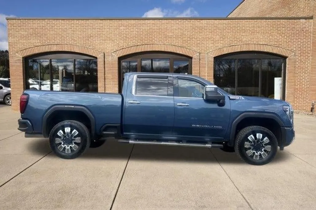 2024 Gmc Sierra 2500 HD Denali photo 1