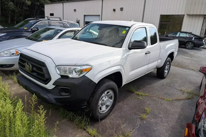 2022 Toyota Tacoma SR photo 1