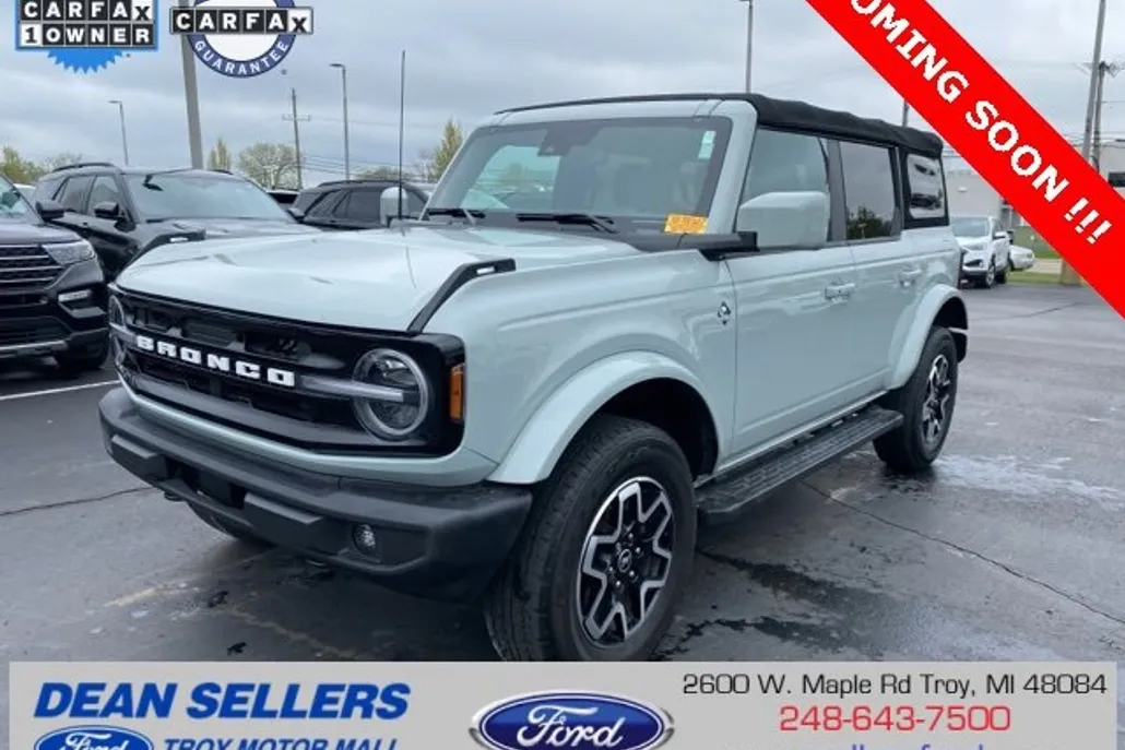 2022 Ford Bronco Outer Banks photo 1