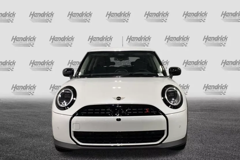 2025 Mini Cooper 2 Door Hardtop Signature photo 1