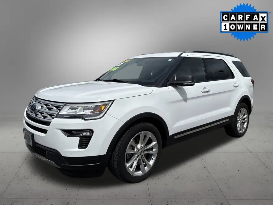 2019 Ford Explorer XLT photo 1