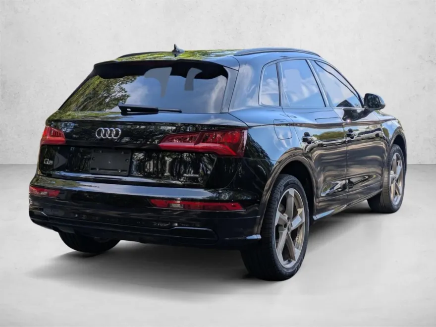 2020 Audi Q5 Premium Plus photo 1