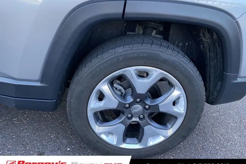 2018 Jeep Compass Limited photo 1