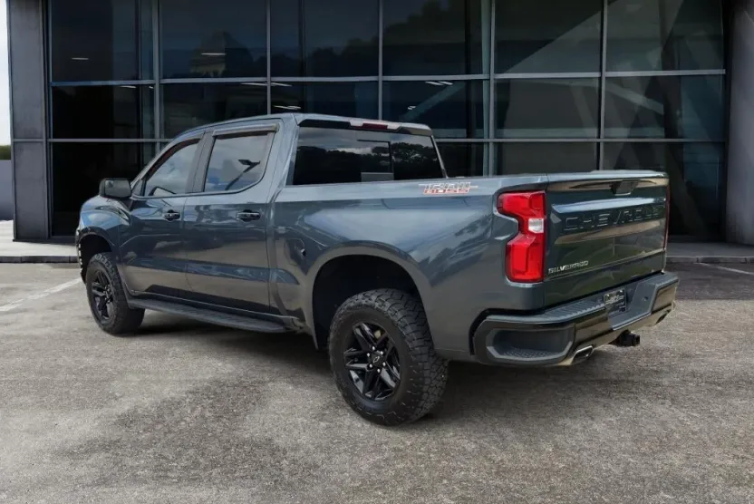 2021 Chevrolet Silverado 1500 LT Trail Boss photo 1