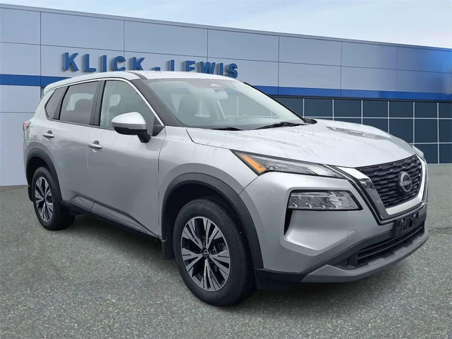 2022 Nissan Rogue SV photo 1