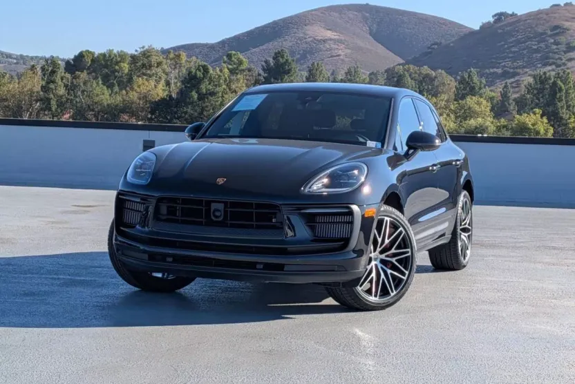 2024 Porsche Macan S photo 1