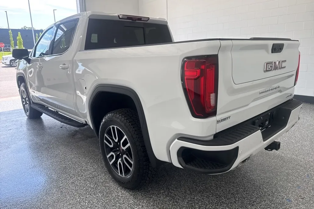 2024 Gmc Sierra 1500 AT4 photo 1
