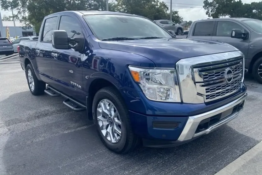 2024 Nissan Titan SV photo 1