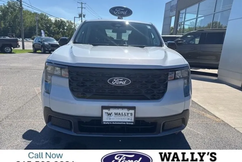 2025 Ford Maverick XLT photo 1