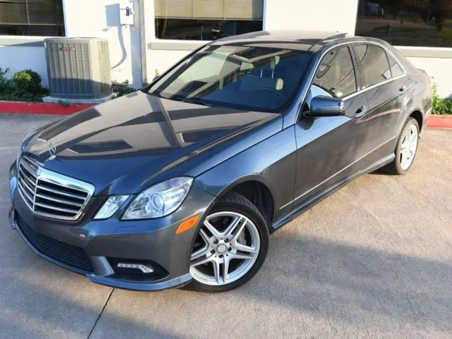 2011 Mercedes Benz E 550 photo 1
