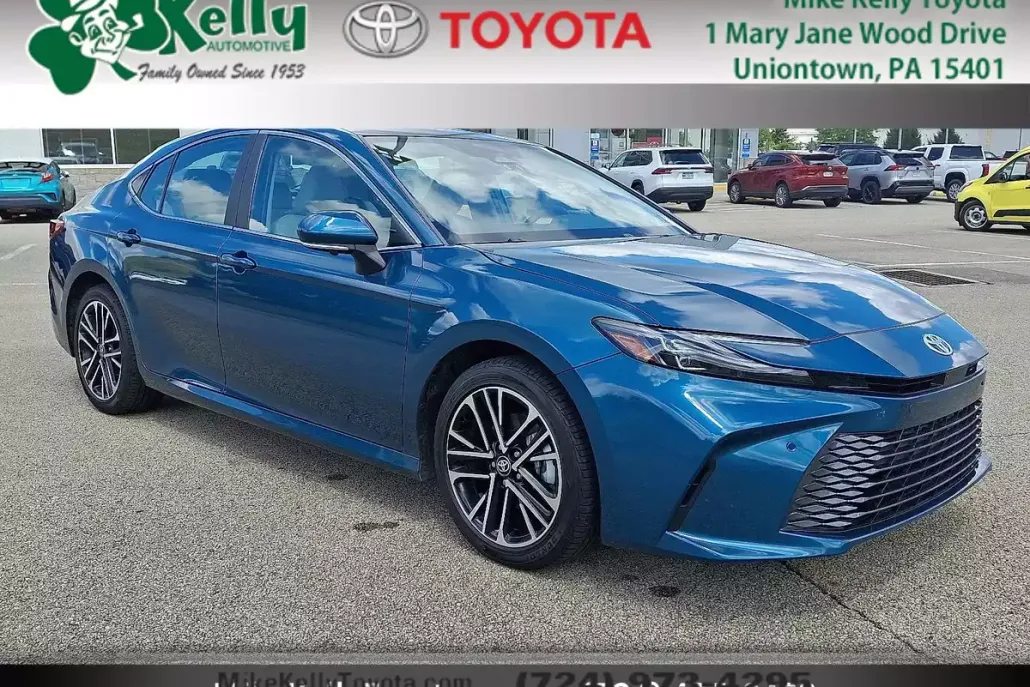 2025 Toyota Camry XLE photo 1